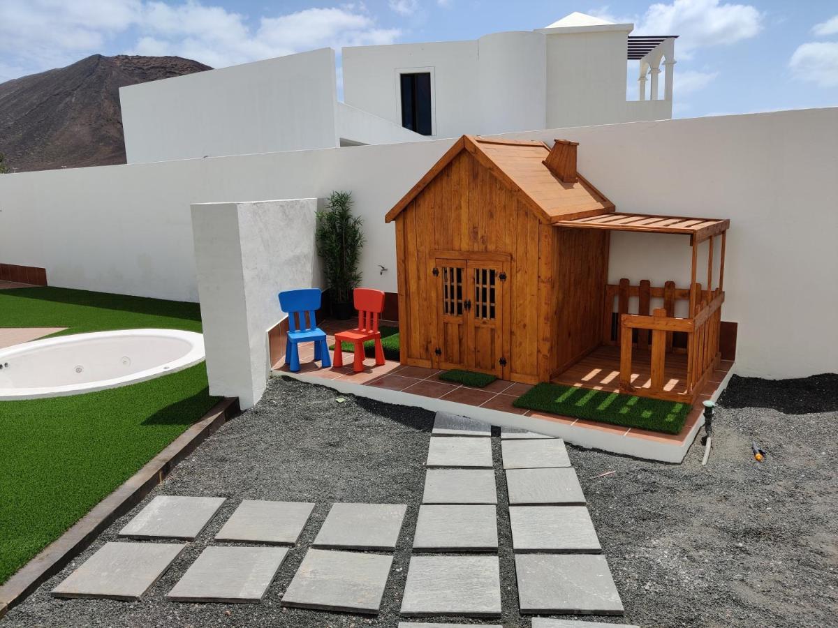 Villa Lanzarote Deluxe & Spa Pool Playa Blanca  Buitenkant foto