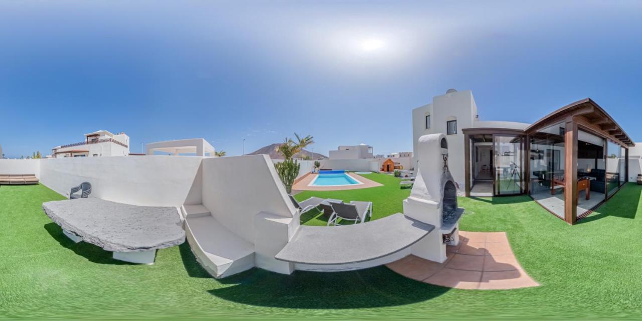 Villa Lanzarote Deluxe & Spa Pool Playa Blanca  Buitenkant foto