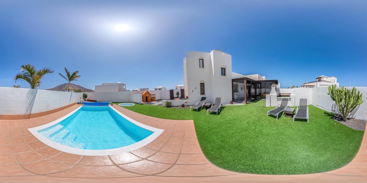 Villa Lanzarote Deluxe & Spa Pool Playa Blanca  Buitenkant foto