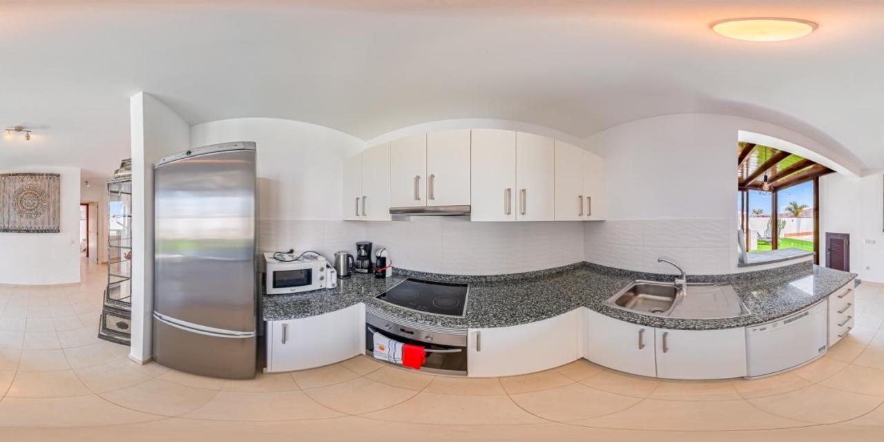 Villa Lanzarote Deluxe & Spa Pool Playa Blanca  Buitenkant foto